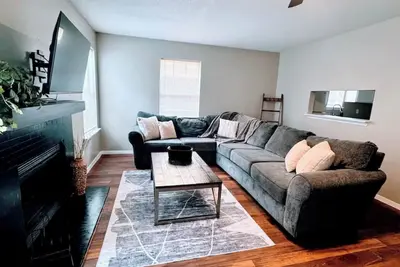 Image de Cozy 2-bedroom 1. 5 Bath: 15min Walk to At&T Stadium