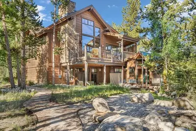 Image de Wonderful 4-bedroom house in Dillon perfect for your next getaway