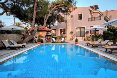 Private Villa, Pool & Mini-Football Field