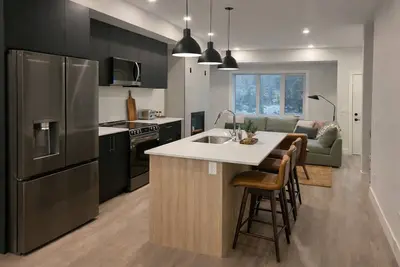 Image de Brand New Ski-In 4br Townhome, Steps to the Silver Platter Lift