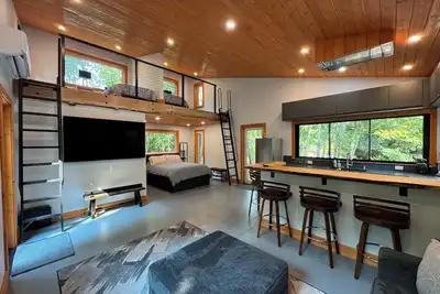 Image de Modern Farm Cottage on Private Acreage in Charming Point Roberts, Wa