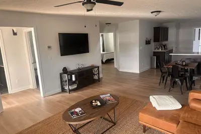 Image de Modern 3 bedroom house with Ac in charming Elizabethtown with free Ev charging