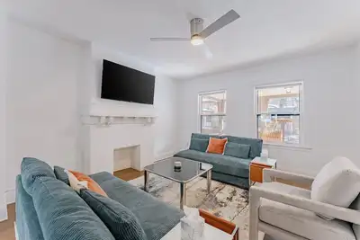 Image de Upscale 5br Stay by Little Italy, Cwru, & Downtown