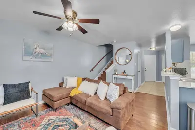 Image de Cozy 3br Duplex in Prime Austin | Near Downtown