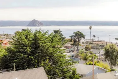 Image de Serene Retreat with Ocean Views in 3 bedroom House in Charming Cayucos by Morro