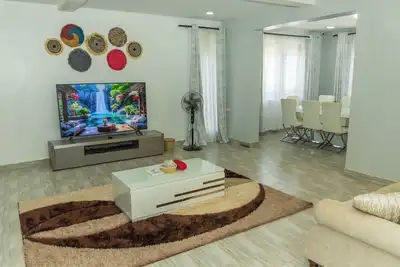 Image de Fantastic 5-bedroom villa near ciala resort in kisumu. Great hill view.