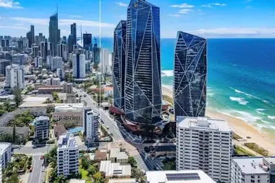 Image de Seaside Getaway Large Private Courtyard - Parking