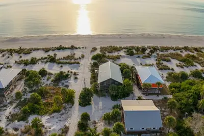 Image de Get `A Wave From it All` on Little Gasparilla!