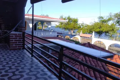 Image de 2-bedroom house with - Spectacular Lakefront -Ac in charming Granada