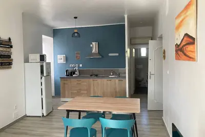 Image de Gîte « Les Barlènes » avec piscine partagée, Wi-Fi et climatisation