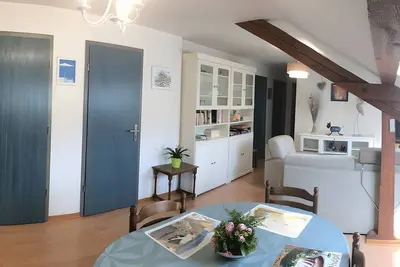 Image de Gite au pied du nid de cigogne, 7 pers maximum (5 adultes)