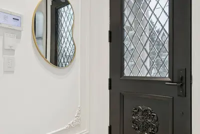 Image de Luxury Home 4bed5bath | Parking | Sauna | Gym