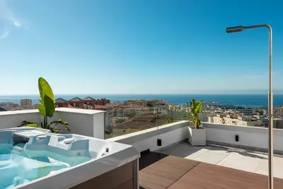 Image de Appartement de vacances « Penthouse avec vue sur l’océan » avec Wi-Fi et climatisation