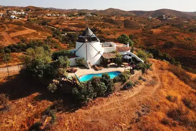 Image de The Windmill, Estorninhos