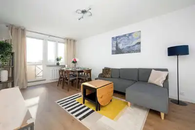 Image de Zawalna 11 Wrocław | Bright & Spacious Apartment for 6 People | River View | Wi-Fi & Smart Tv