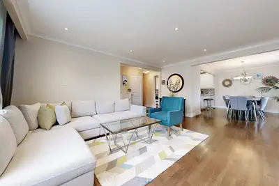 Image de Spacious 4br House in North York Near Transit (Yonge & Sheppard)