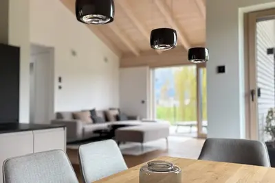 Image de Berglinien am Chiemsee | Exclusive Apartment with 3 Bedrooms & Mountain Views