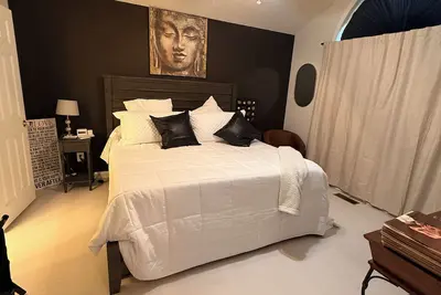 Image de Peaceful, Waterfront, Lake Gaston, 3 King Bed, Water Toys, Firepit