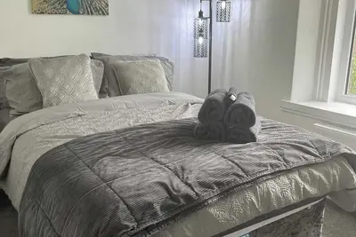 Image de Newly Redecorated 1 bed flat!