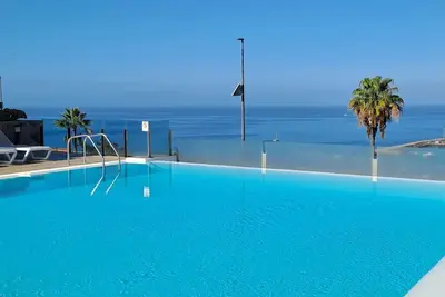 Image de Modern 2 bedroom apartment with large terrace, sea view, infinity pool