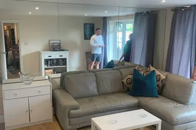 Image de Luxury 3 bedroom appartment in beautiful village of Cobham 30 min from London