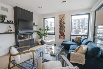 Image de The Big Lohbow - Ski Haus in Mackenzie Village