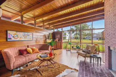 Image de Mid-Century Modern Retreat in North Clearwater Beach -- 30 Day Minimum