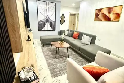 Image de Empyrean apartment - your home away from home - A2