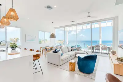 33 Sunset Point Vacations, Oceanfront Luxury