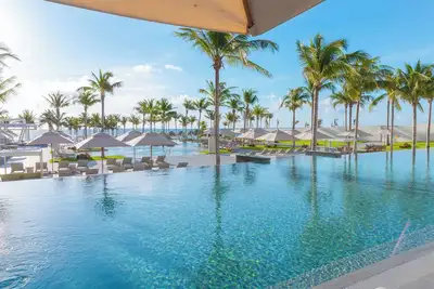 Image de Cancun - Luxury 2 Bdr Condo -Garza Blanca-Oceanfront- sleeps 6! !