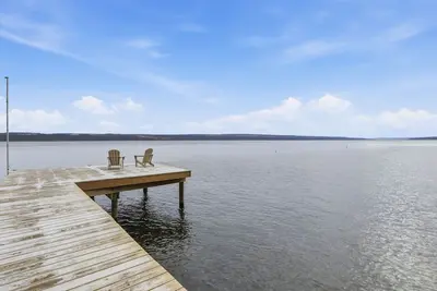 Image de Seneca Lake Cottage | Lakefront Retreat