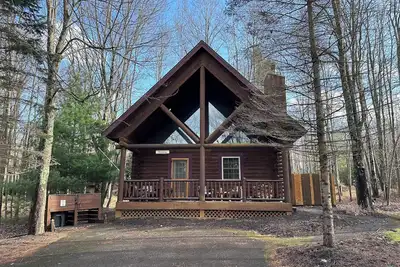 Image de Escape to Heavenly Hideaway: a pet-friendly gem, with hot tub!