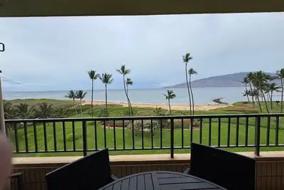 Image de Ocean Front View featuring Molokini crater, Kaho'olawe, and Lanai!