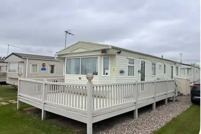 A and C Coastal Hideaway  Private Decking