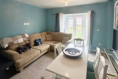 Stylish and Comfortable 3bdr Home