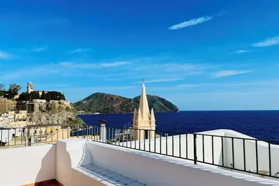 Image de Pietra Menalda - Spacious three-room apartment with panoramic terrace in Lipari