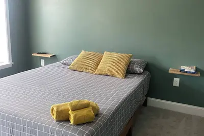 Image de Modern, cozy, artsy stay near Stadiums-Hopkins