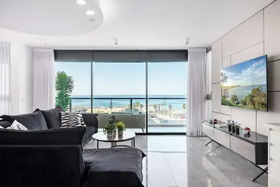 Image de Yarkon Sea-front Escape with Parking