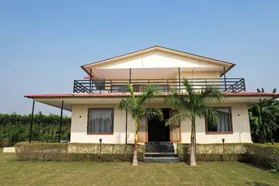 Image de Gorgeous 3-bedroom hotel suites near Green Beauty Farm in Noida Sector 135