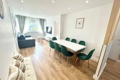 Image de Paris à 15 min- Grand 5 pièces Entièrement refait à neuf- Aéroport Orly à 15 min