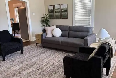 Charming 2 bedroom Home