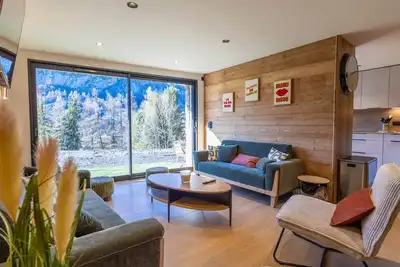 Image de Grand appartement familial pour 12, animaux acceptés, parking privé, Wi-Fi