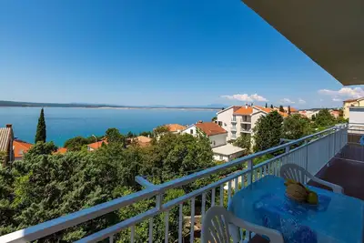 Image de Charmant appartement à seulement 230 mètres de la plage de sable avec vue sur la mer, WiFi, parking