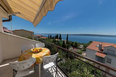 Image de Impressionnant appartement à seulement 400 mètres de la plage de sable avec vue panoramique
