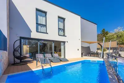 Image de Superbe villa sur le sentier de l'amour avec piscine privée, vue sur la mer, moustiquaires, espace barbecue