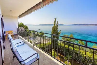 Image de Magnifique appartement en bord de mer avec parking, vue sur la mer, lave-linge
