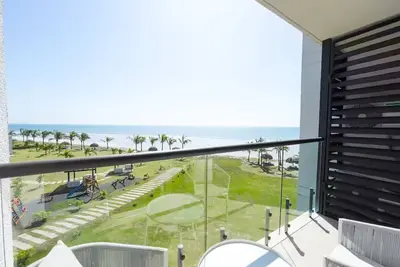 Image de Oceanfront Serenity -V5-3e- 2 bed, 2 bath