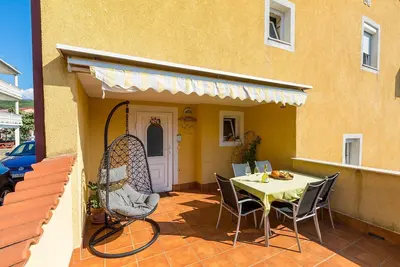 Image de Appartement exceptionnel à seulement 350 mètres de la plage avec vue sur la mer, lit bébé, parking