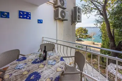 Image de Magnifique appartement à seulement 70 mètres de la plage avec vue sur la mer et parking privé