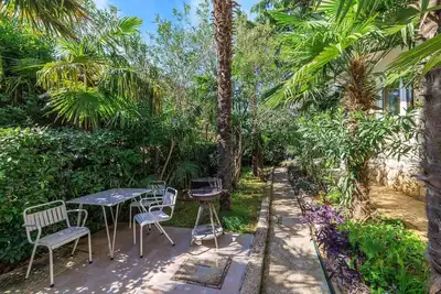 Image de Appartement acceptant les chiens à seulement 260 mètres de la plage avec vue sur la mer, barbecue